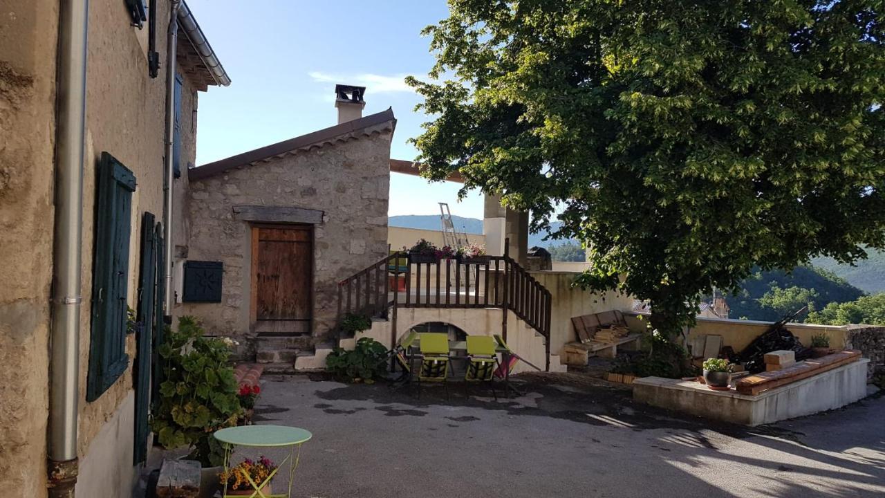 La Maison Des Soleils Daire Soleilhas Dış mekan fotoğraf