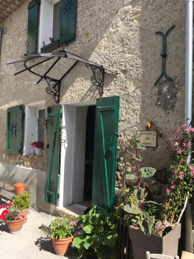 La Maison Des Soleils Daire Soleilhas Dış mekan fotoğraf